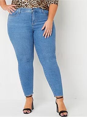 NWT Bold Elements Curvy Skinny High-Rise Jeans Size 18W